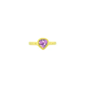 18 Karat Yellow Matte Gold ring gold with Pear shape Pink Sapphire