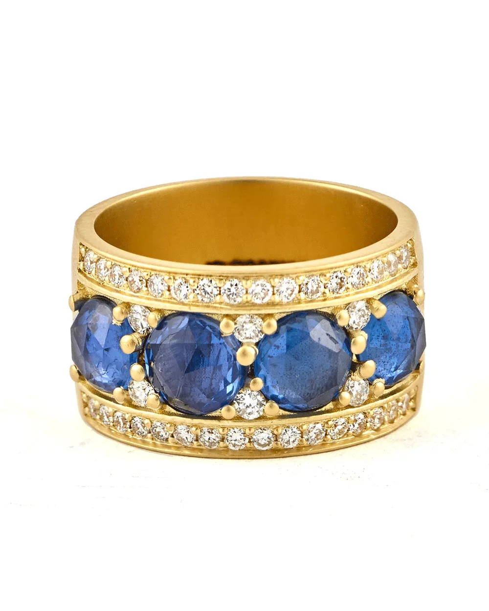 18k Yellow Gold Diamond and Sapphire Ring