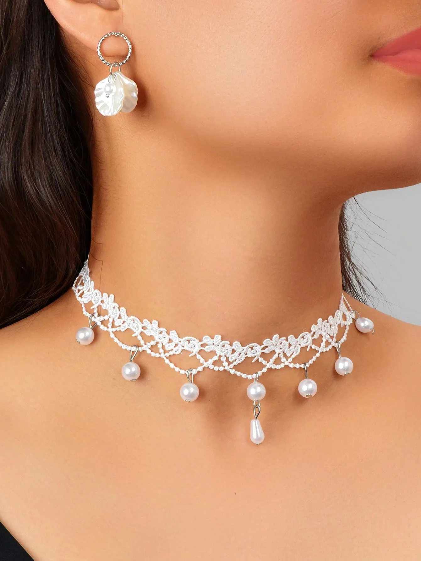 3pcs New Arrival White Lace Hollow Flower Choker Necklace Imitation Shell Stud Earrings Wedding Engagement Party Bridal Jewelry Set