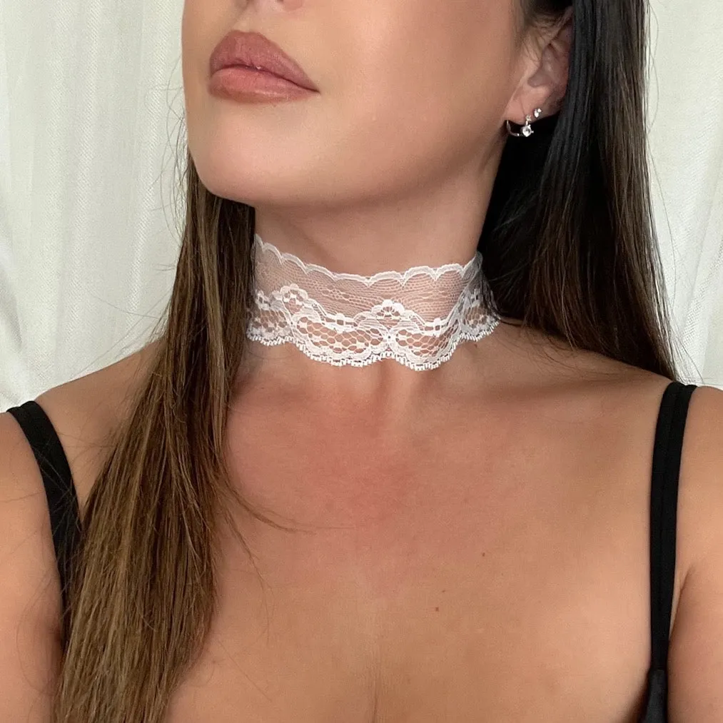 Alexis Lace Choker - White or Black