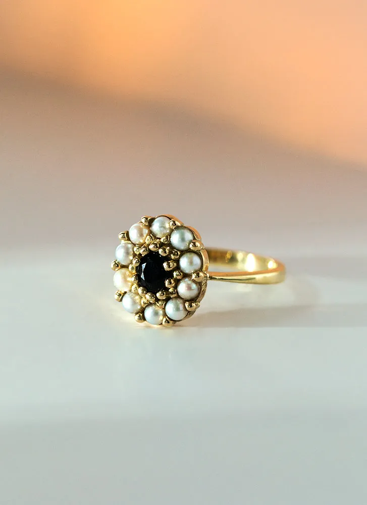 Billie flower sapphire pearl entourage ring 14k gold