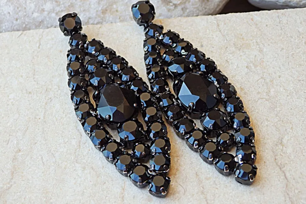 Black cocktail Earrings