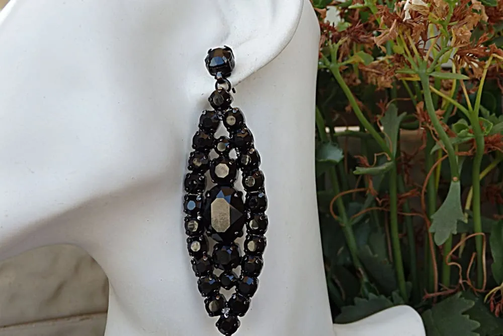 Black cocktail Earrings