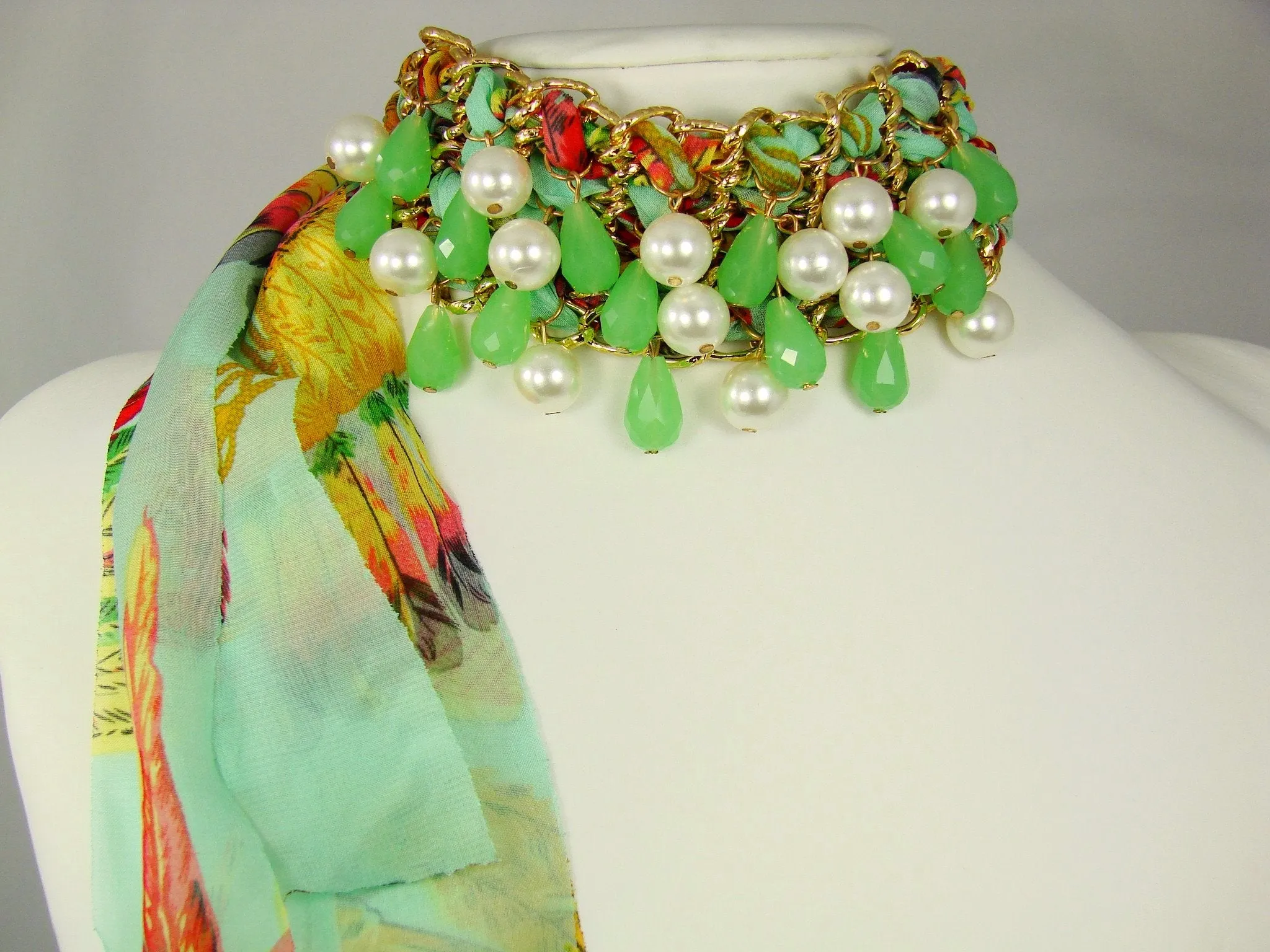 Choker Necklace with Beads Green Fabric Lace Exotic Fashion