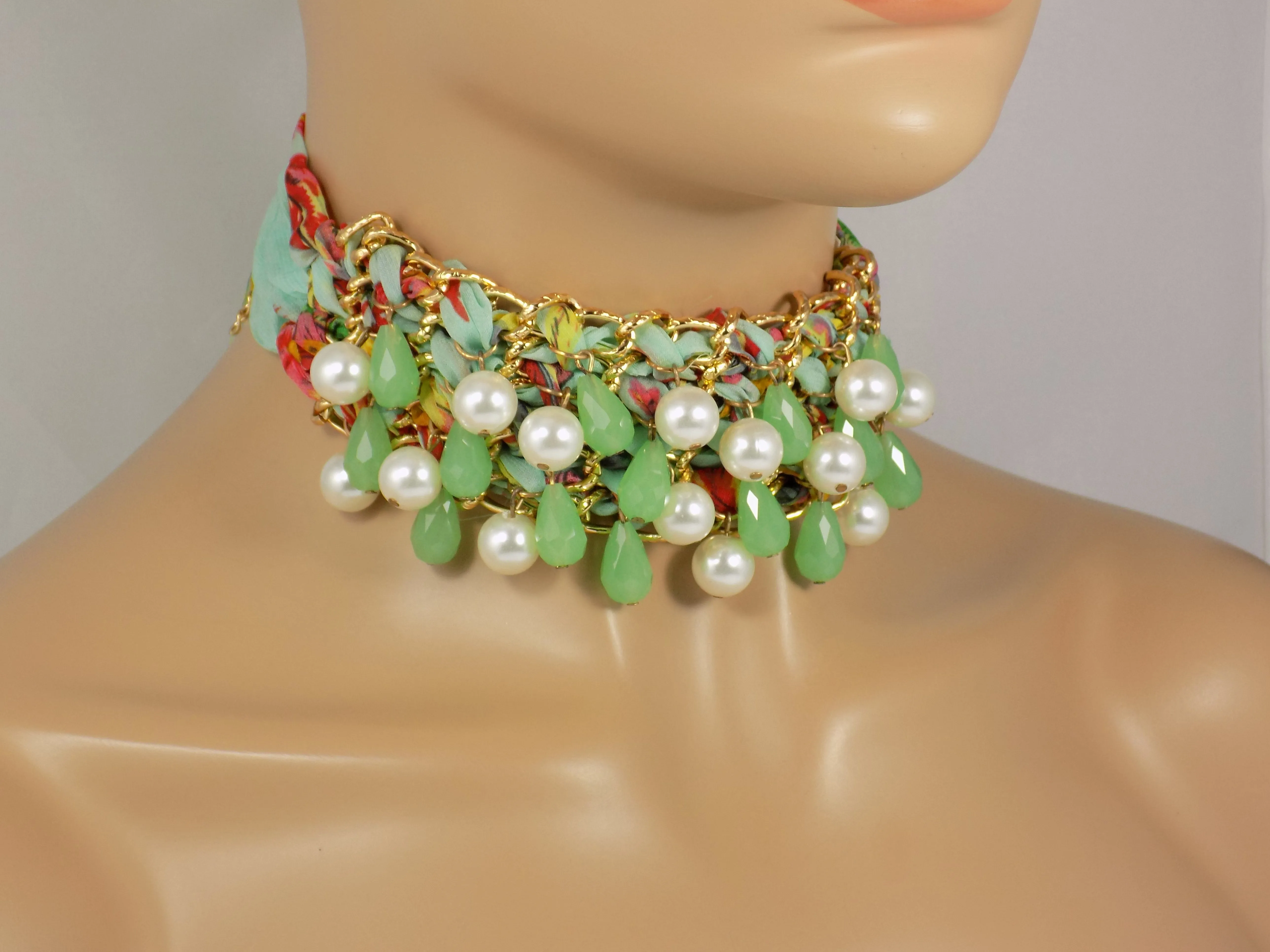 Choker Necklace with Beads Green Fabric Lace Exotic Fashion