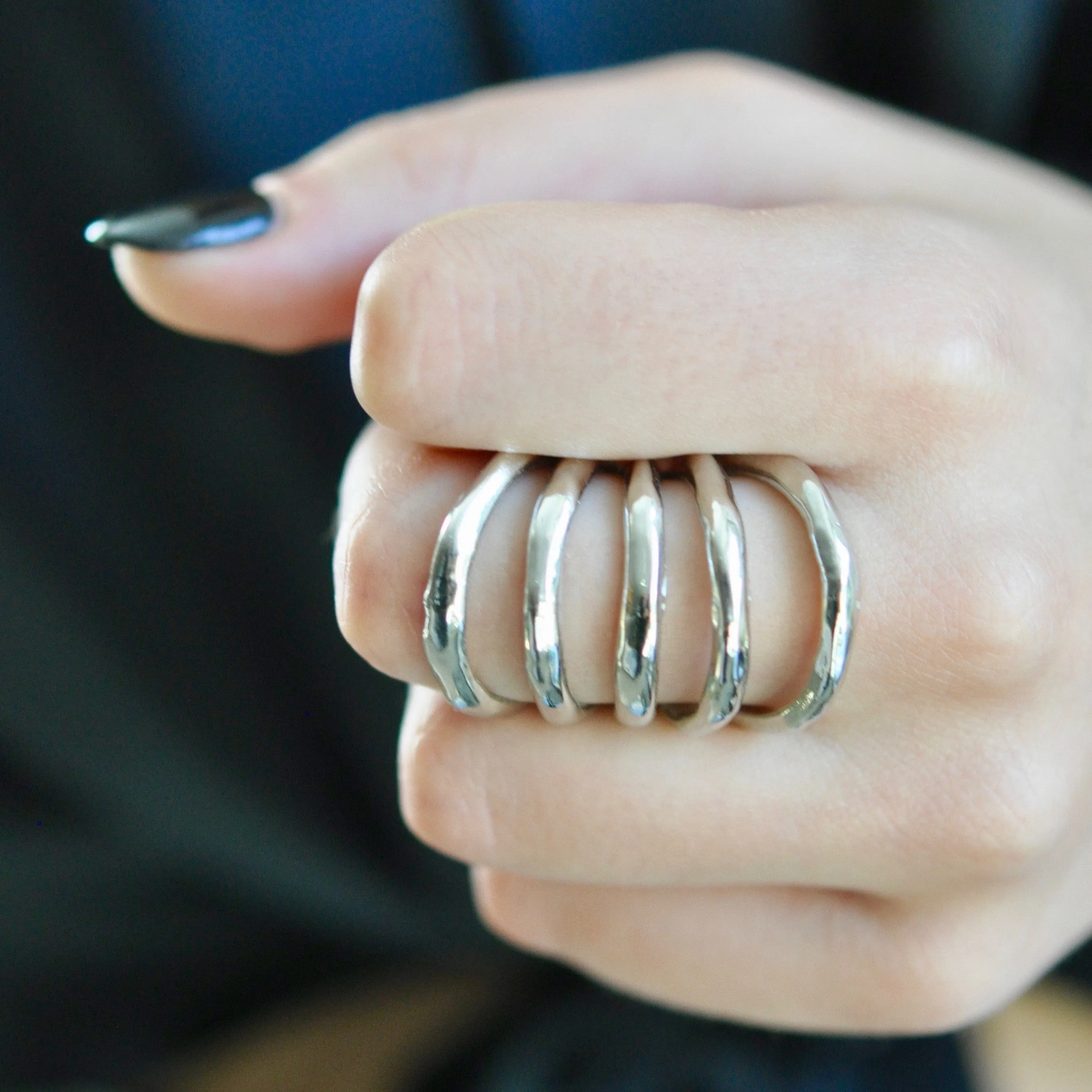 FELICIA FAN RING