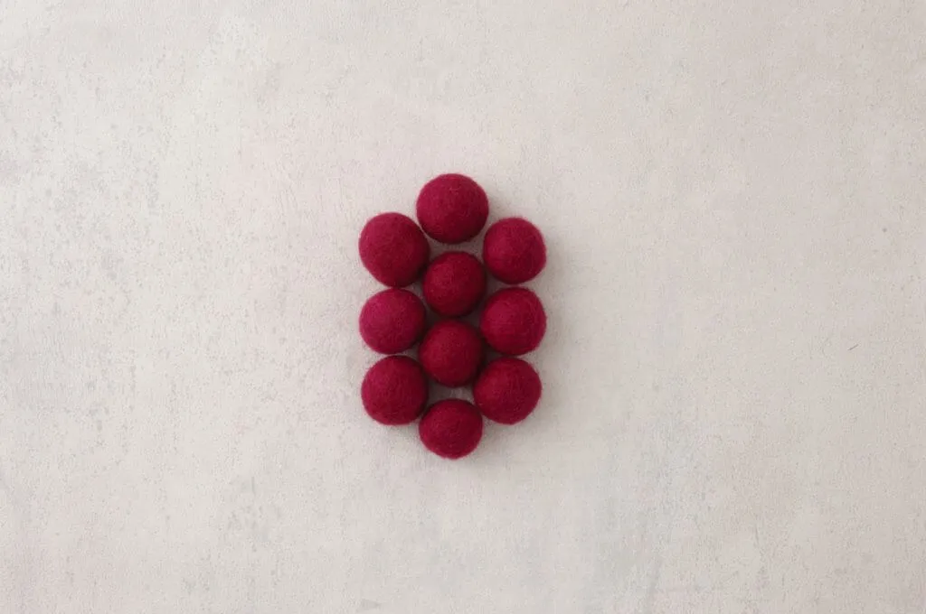 FELT BEADS HANDMADE 18mm ~ Magenta 10 pieces