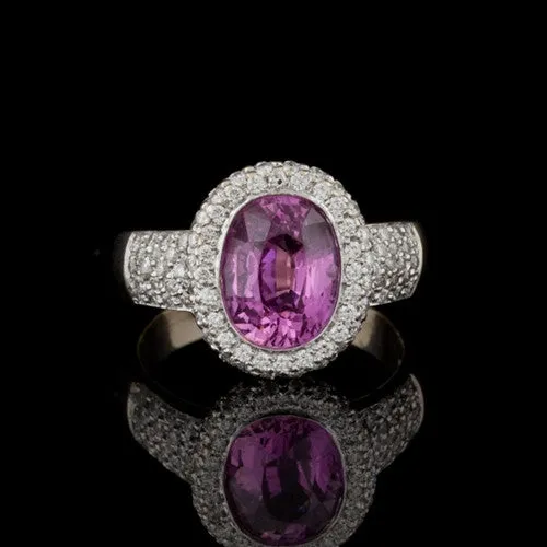 GIA 4.00 Carat Pink Sapphire & Diamond 18Kt Ring