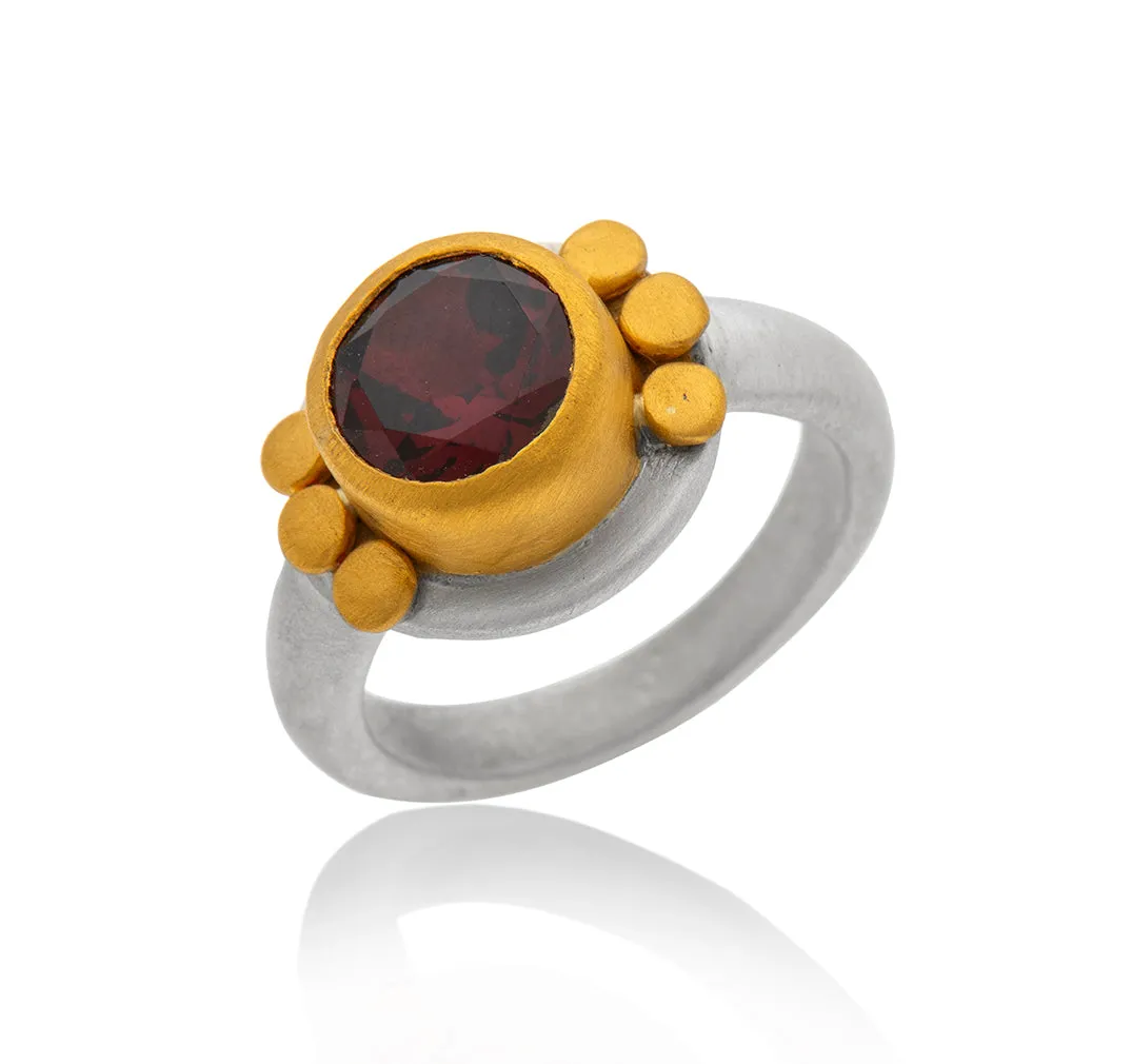 Nava Zahavi Yellow Gold Garnet Tie Ring