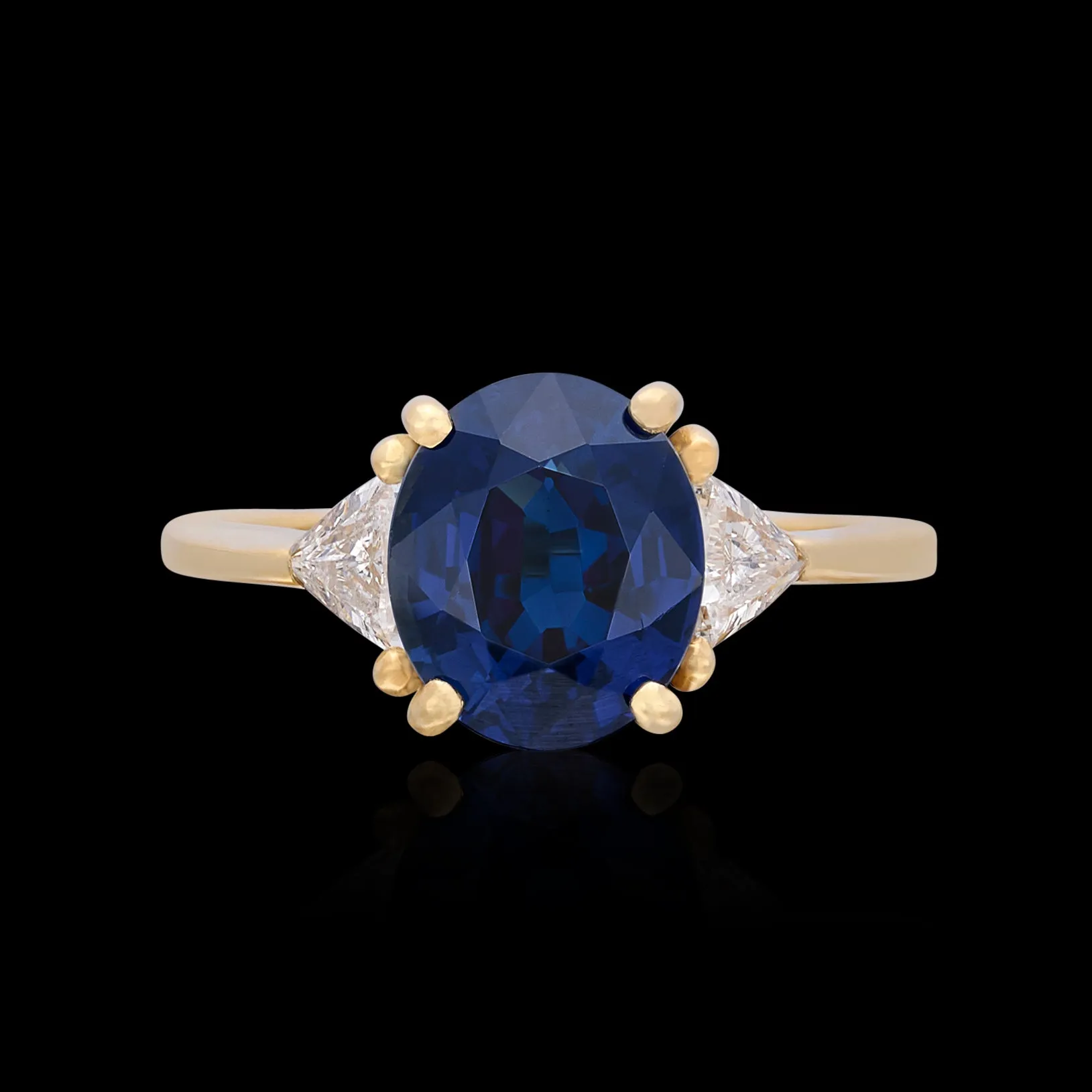 Oval Sapphire & Diamond 18k Yellow Gold Ring