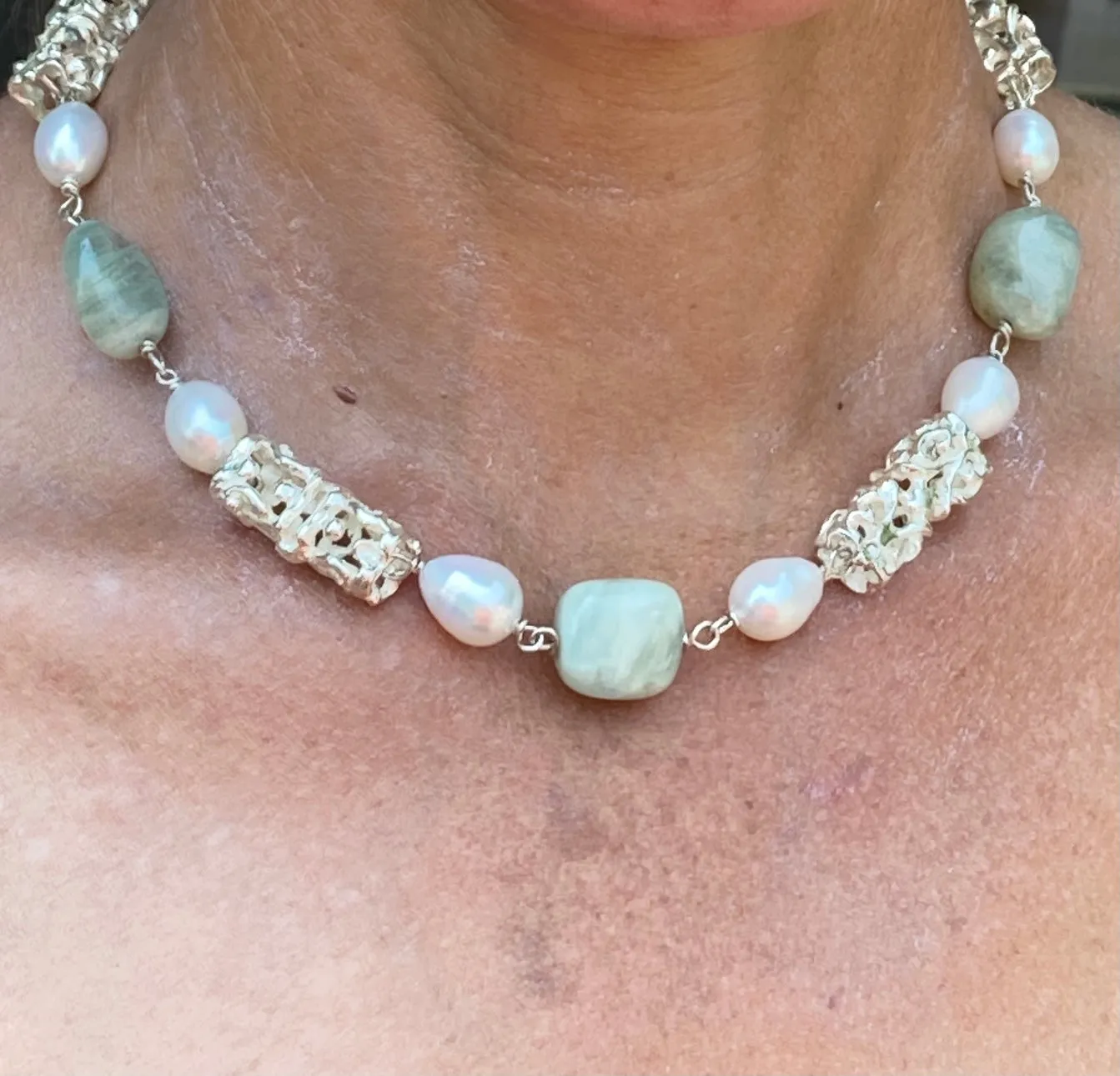 Rectangular Hallow Bead Necklace