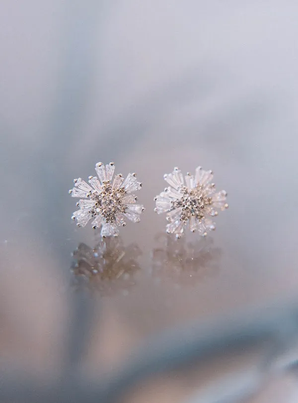 Star Crystal Stud Earrings