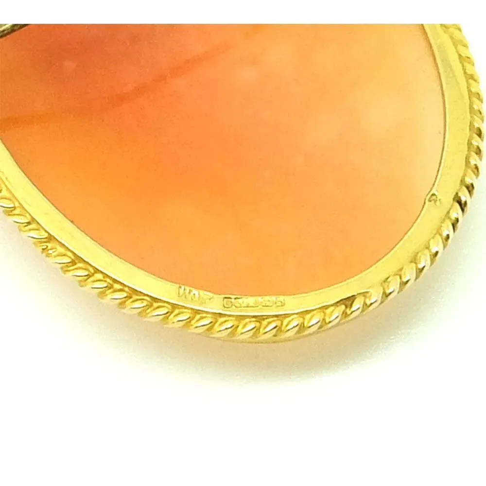 Vintage 1965 Cameo 9ct Gold Brooch