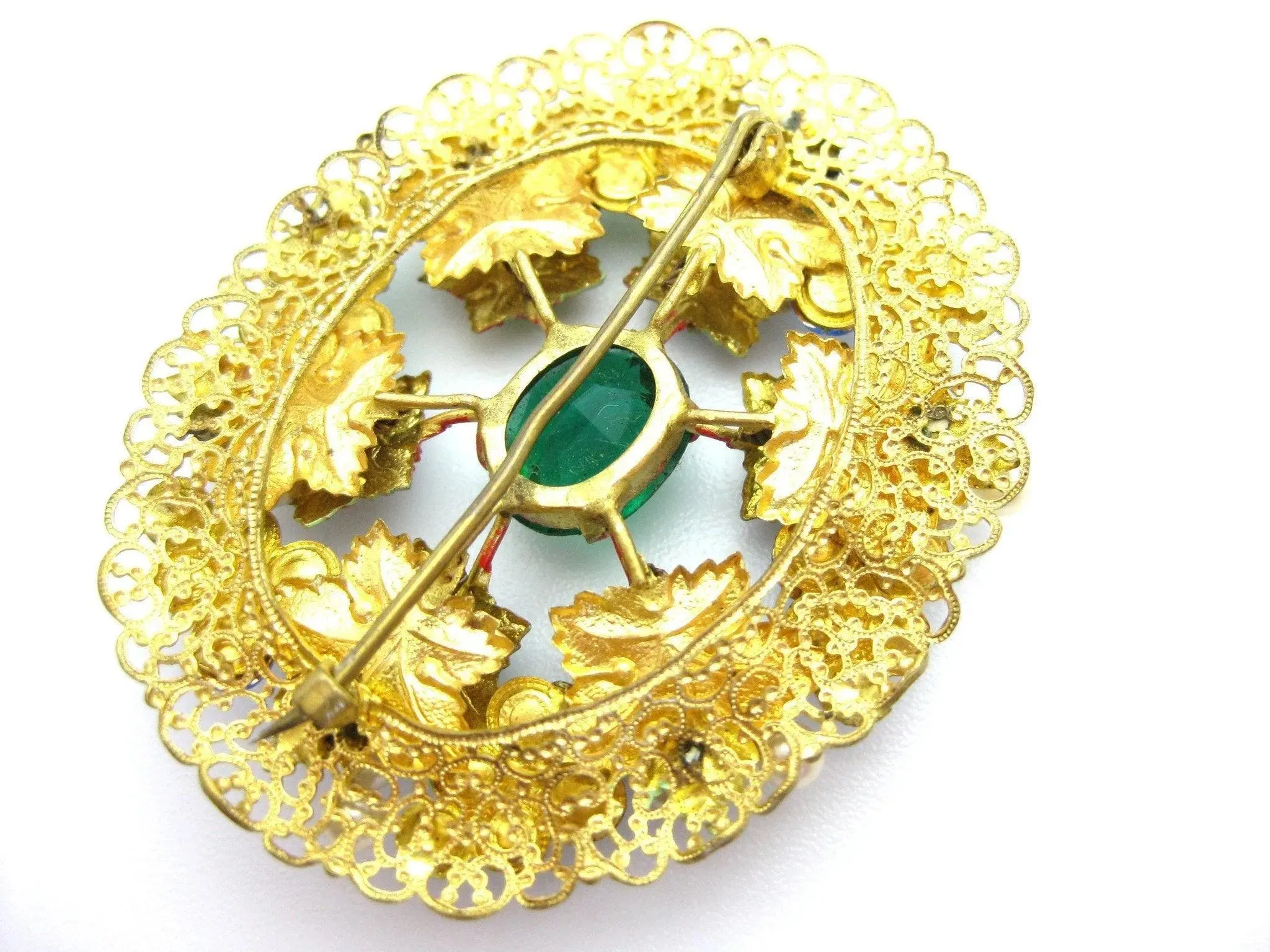 Vintage Art Deco Green Flower Brooch